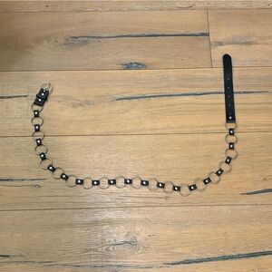 Candie's Black Chain Link Belt with Silver Rings